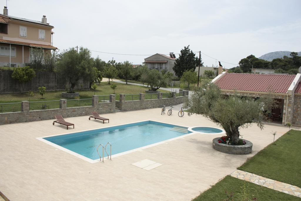 Evinos Garden Apartment Trikorfon Luaran gambar