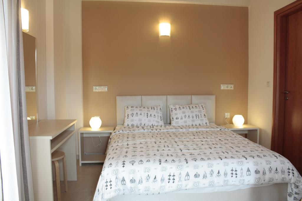 Evinos Garden Apartment Trikorfon Luaran gambar