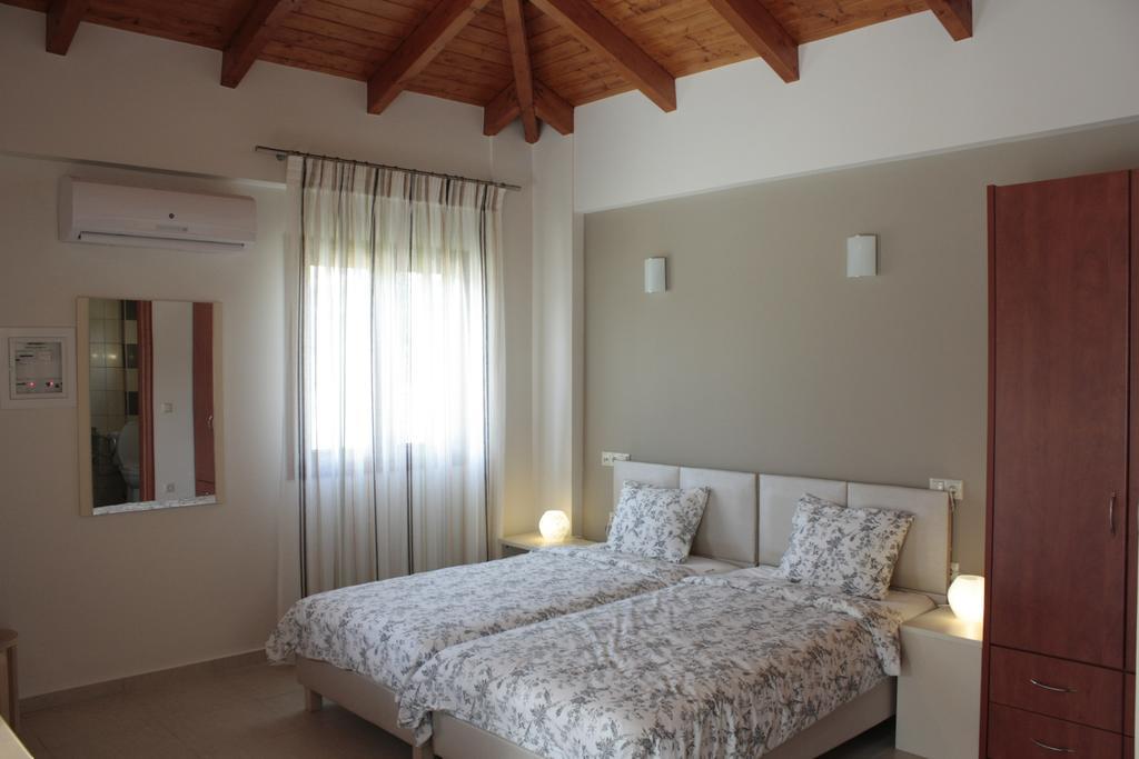 Evinos Garden Apartment Trikorfon Luaran gambar
