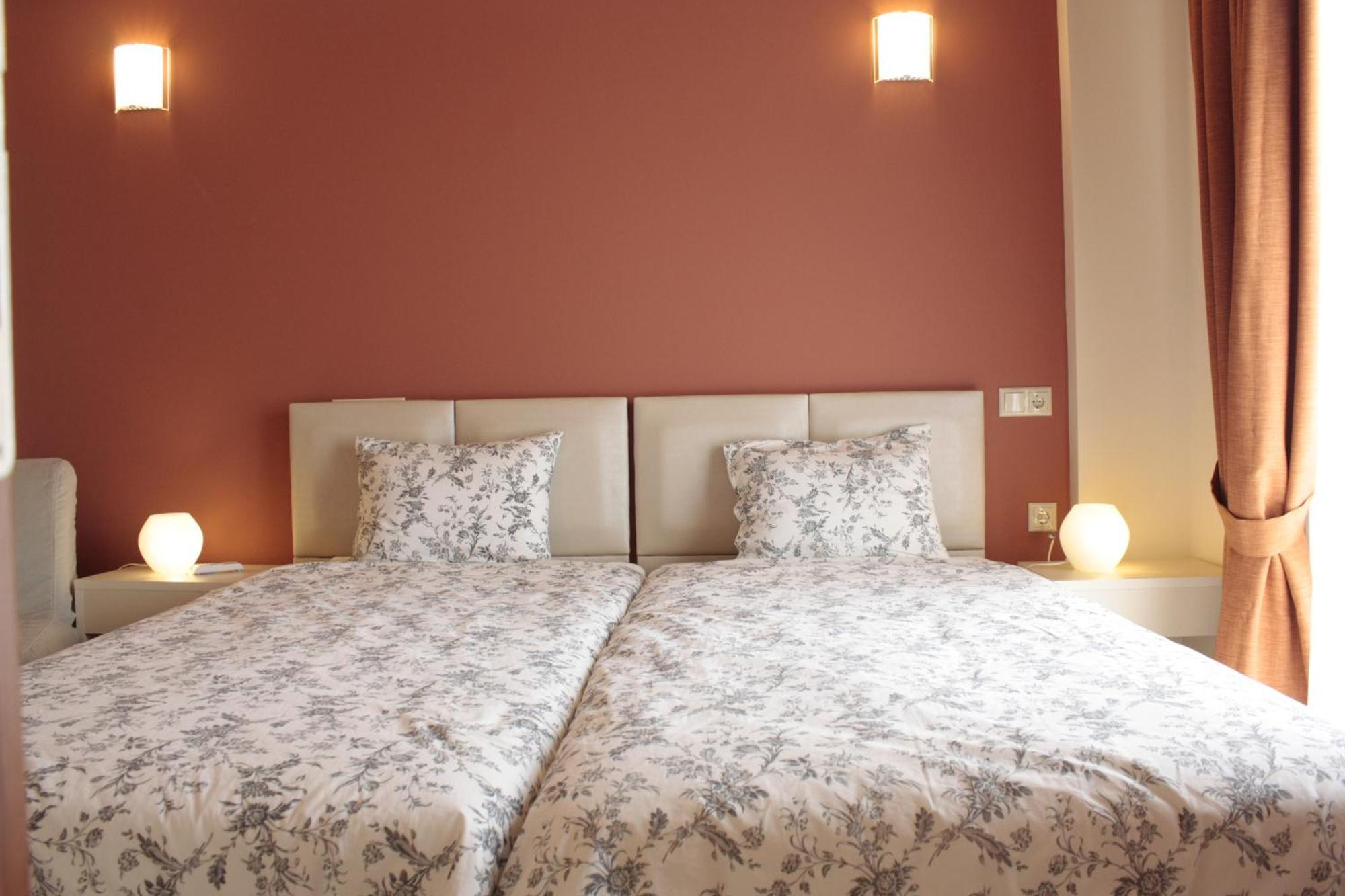 Evinos Garden Apartment Trikorfon Luaran gambar