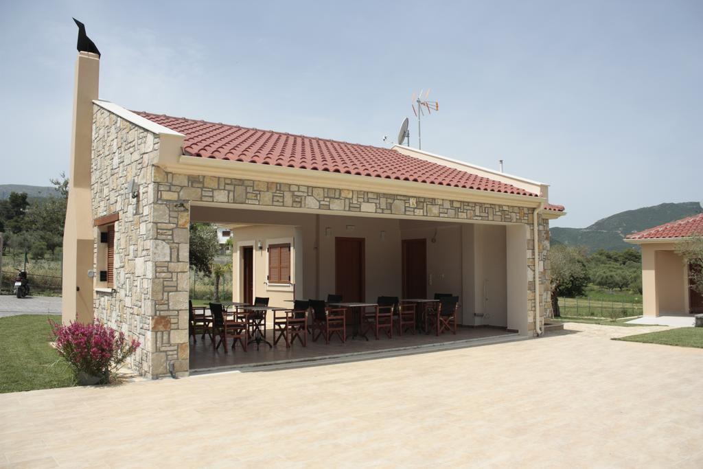 Evinos Garden Apartment Trikorfon Luaran gambar