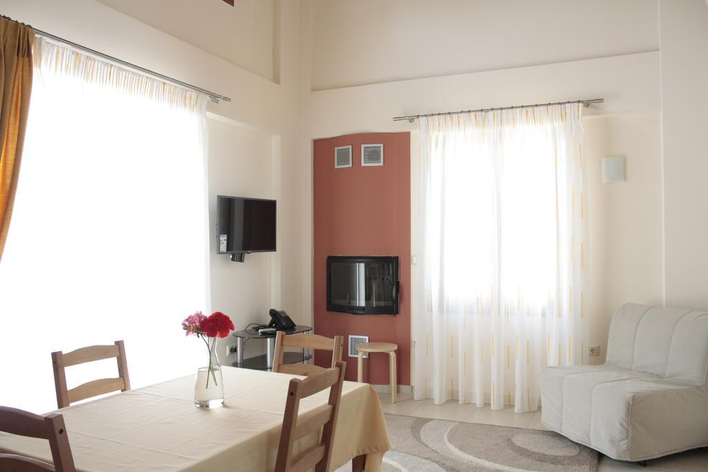 Evinos Garden Apartment Trikorfon Luaran gambar